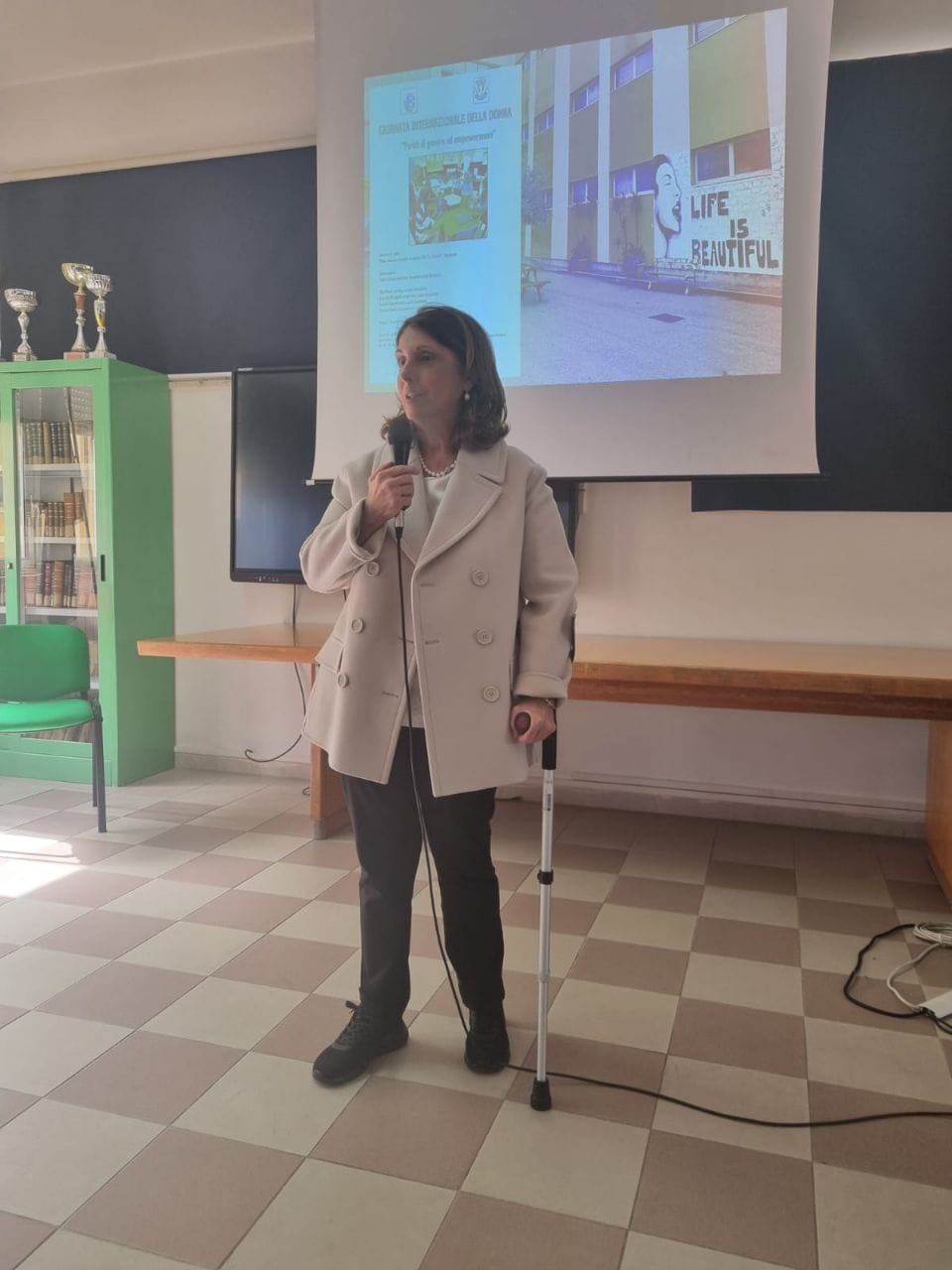 Un momento dell'intervento di una socia del Soropmist Club di Agrigento